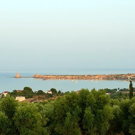 Kalypso * Methoni (Messenia)